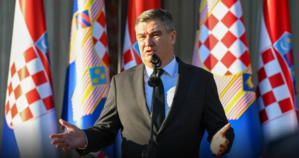 Milanović upozorio na naoružavanje Srbije: Nabavljaju i ofanzivne sisteme srednjeg dometa